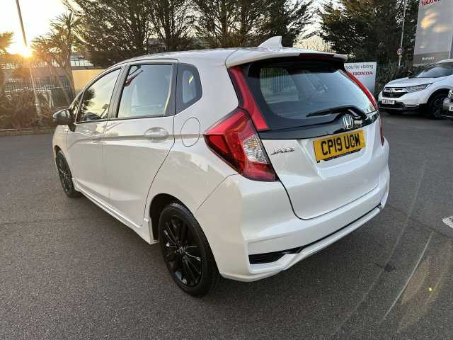 Honda Jazz 1.5 i-VTEC Sport 5dr CVT 