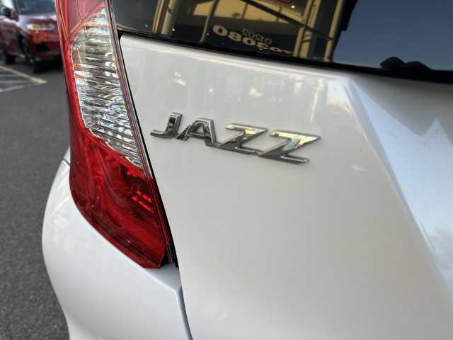 Honda Jazz 1.5 i-VTEC Sport 5dr CVT 
