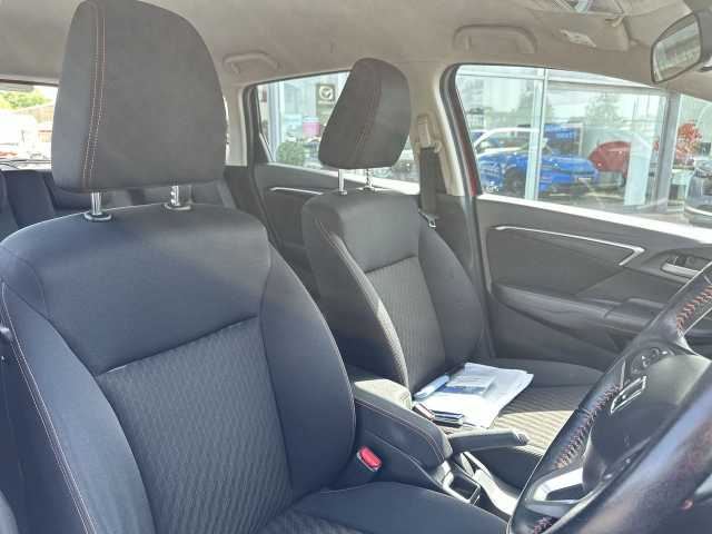 Honda Jazz 1.5 i-VTEC Sport Navi 5dr 