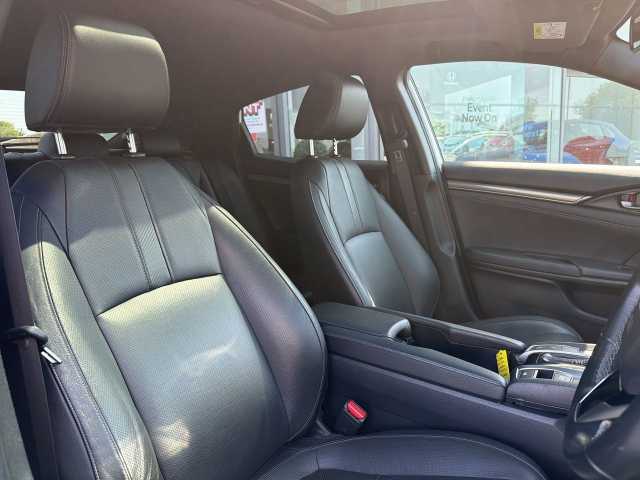 Honda Civic 1.5 VTEC Turbo Prestige 5dr CVT 