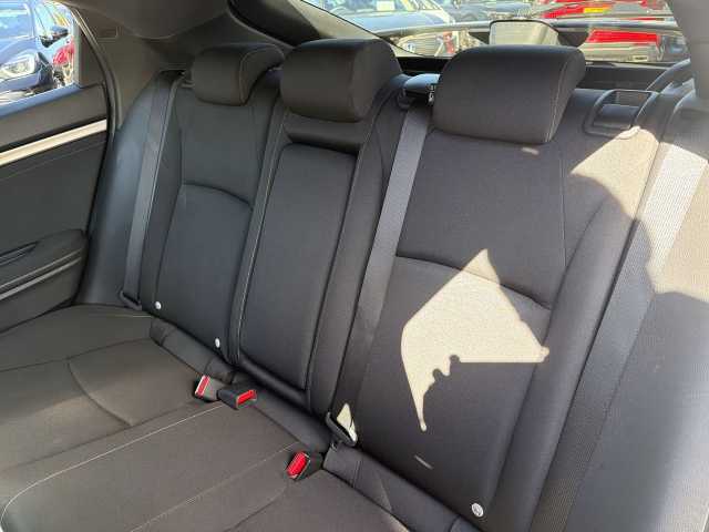 Honda Civic 1.0 VTEC Turbo 126 SR 5dr CVT 