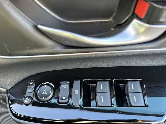 Honda CR-V e:HEV 2.0 i-MMD Hybrid SR 2WD 5dr eCVT 