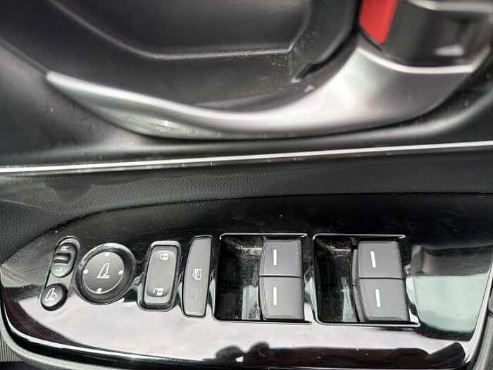 Honda CR-V e:HEV 2.0 i-MMD Hybrid SR 2WD 5dr eCVT 
