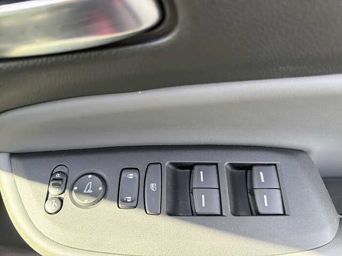 Honda Jazz e:HEV 1.5 i-MMD Hybrid Advance Sport 5dr eCVT 