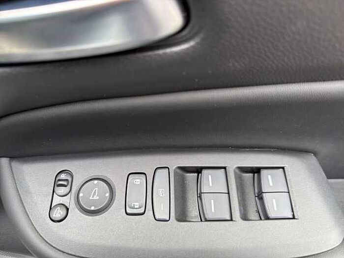Honda Jazz e:HEV 1.5 i-MMD Hybrid Crosstar Advance 5dr eCVT 